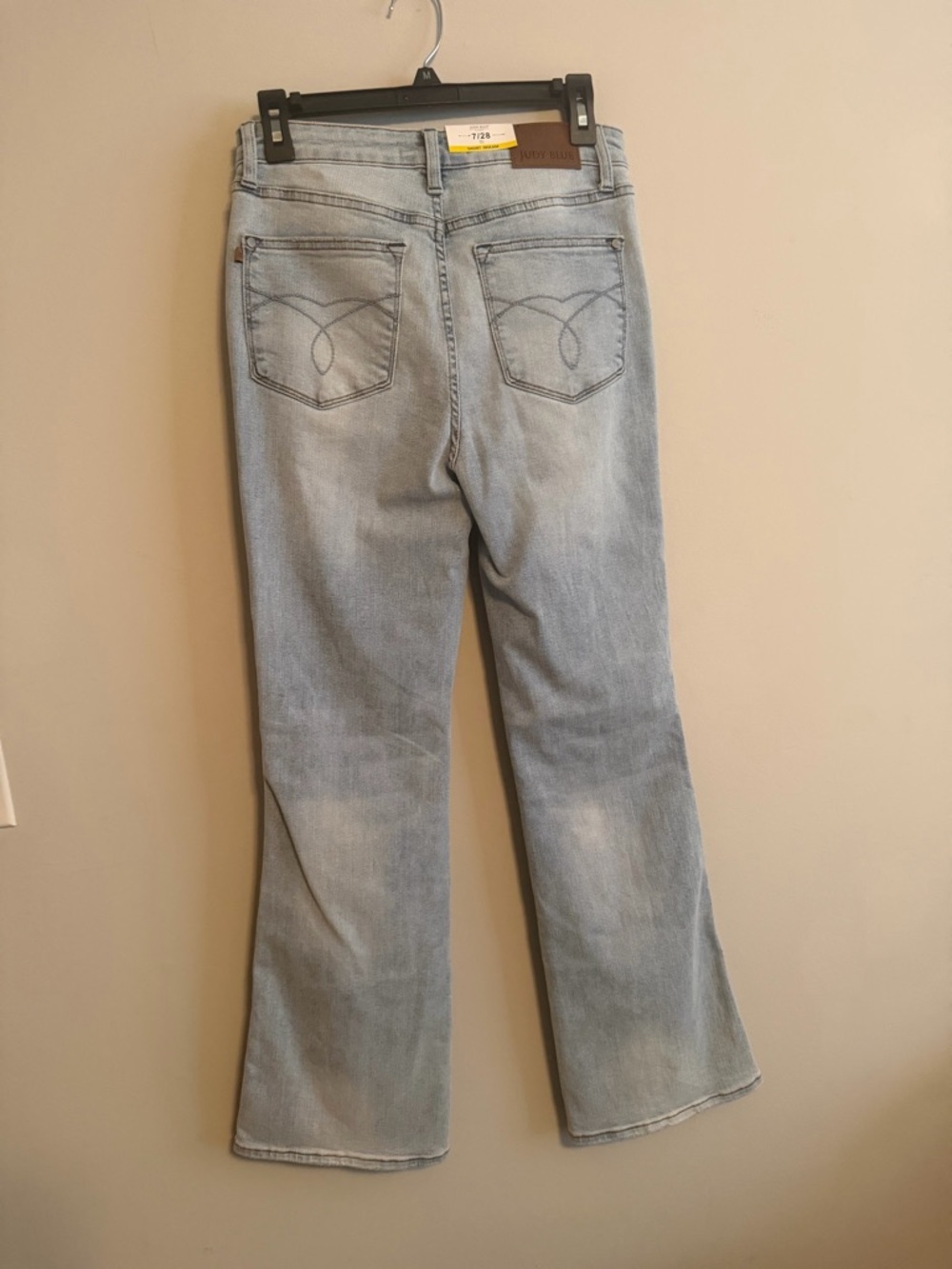 Judy Blue Light Wash Boot Cut Jeans NWT 7/28 30” inseam tummy control - Picture 5 of 16